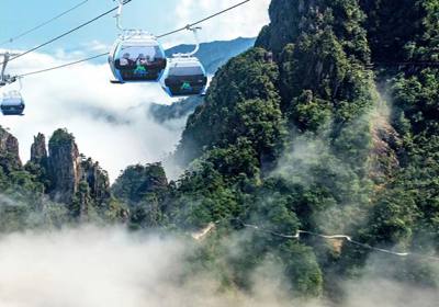 莽山五指峰漫游指南：踏云尋峰，探秘南嶺秘境